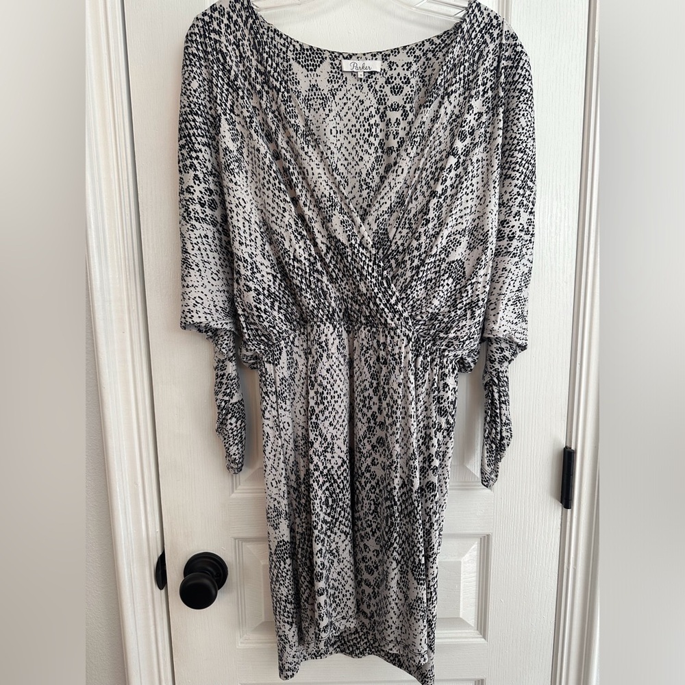 Very versatile comfortable dress, can go from lunch to dinner!